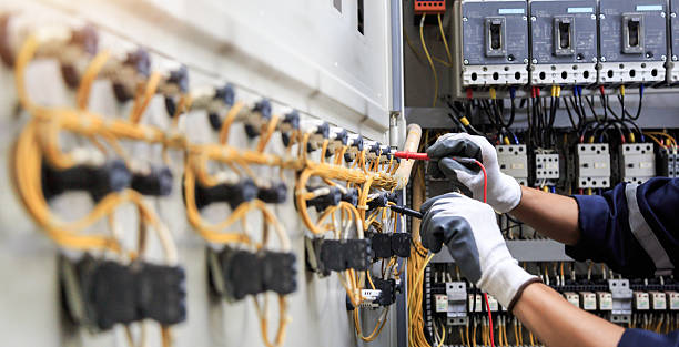 Professional Electrician technician working in Cinco Ranch, TX